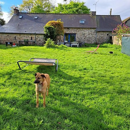 Un Petit Coin De Paradis Pres De Rennes Tresboeuf Extérieur photo